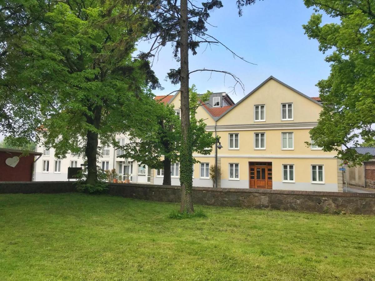 Hafenresidenz - Ferienwohnung 17 Zugvogel Wiek auf Rügen Exterior foto